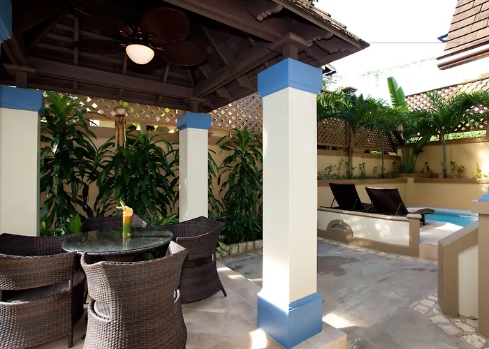 Hermosa Cove & Resort
